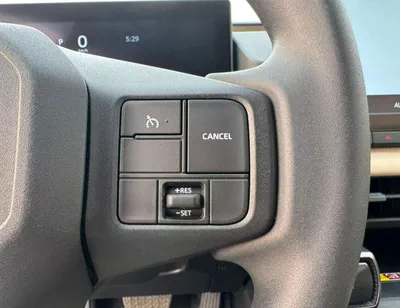 Toyota RAV4 XLE-G MID OPTION || 2.0L PETROL V4 / SUNROOF / DRIVER PWR SEAT / DVD+REAR CAMERA (CODE # RVPXLEO)-16