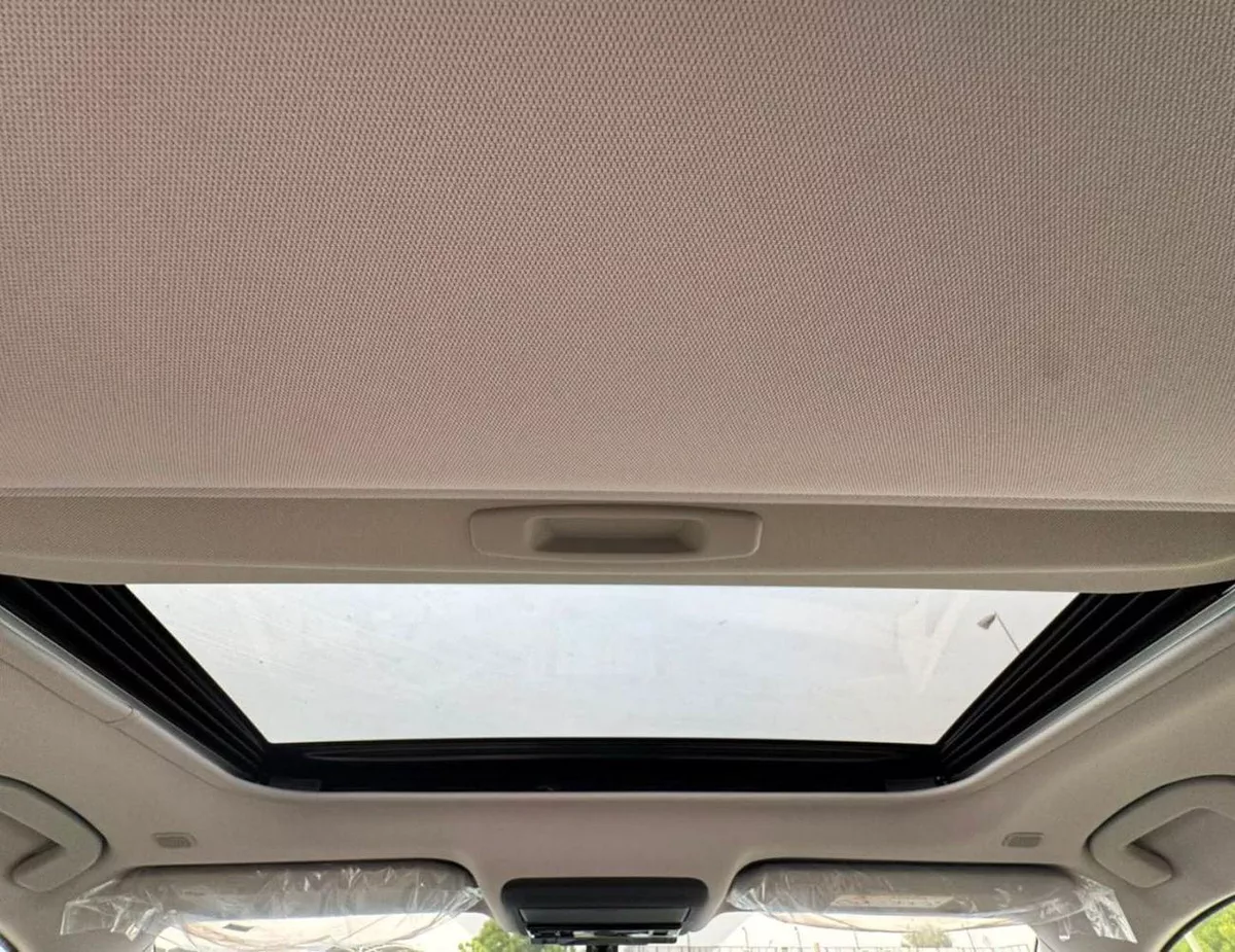 Toyota RAV4 XLE-G MID OPTION || 2.0L PETROL V4 / SUNROOF / DRIVER PWR SEAT / DVD+REAR CAMERA (CODE # RVPXLEO)-23-0