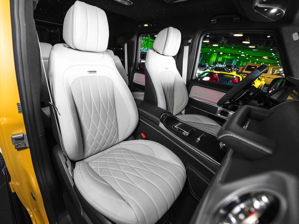 G63 2025 - FACTORY WARRANTY - G MANUFAKTUR OFFICIAL-DOUBLE NIGHT PACKAGE-DIAMOND SEATS-OFFICIAL RIMS