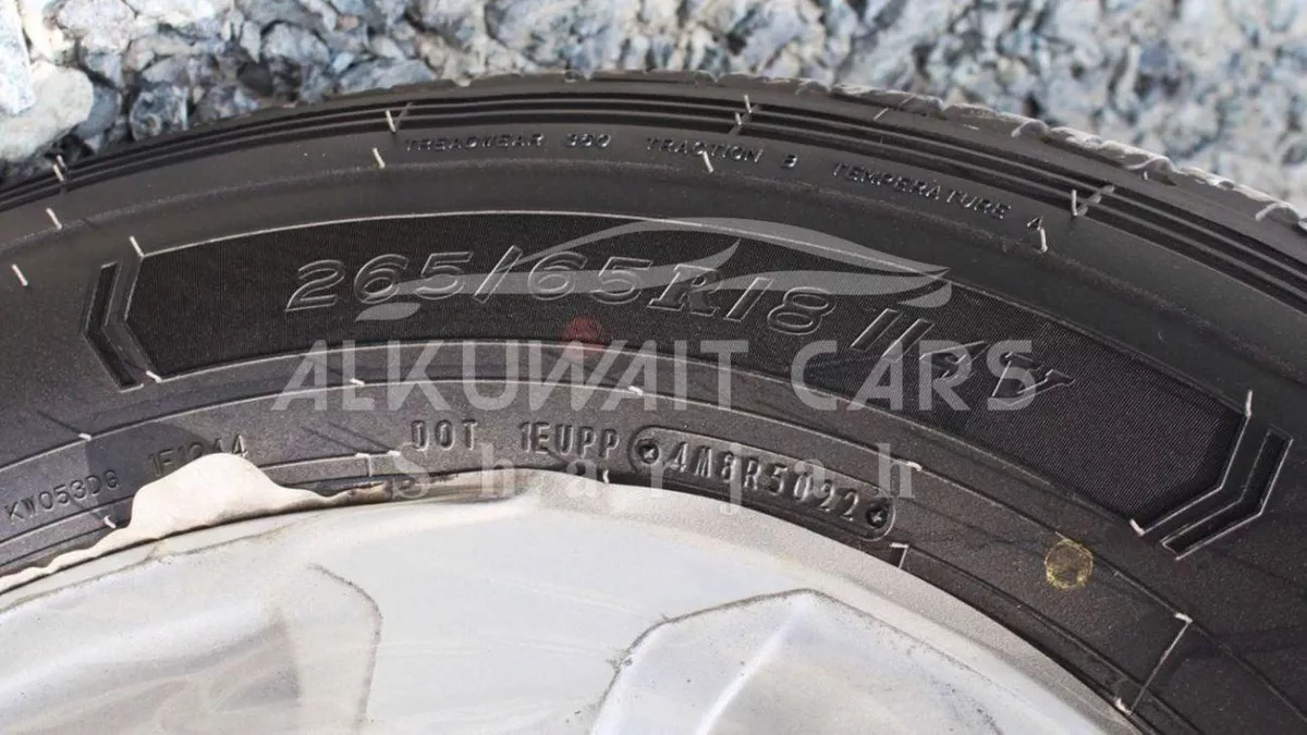 Toyota Land Cruiser GXR LC300 GXR 4.0P AT  MY2025 – BLACK-14-0