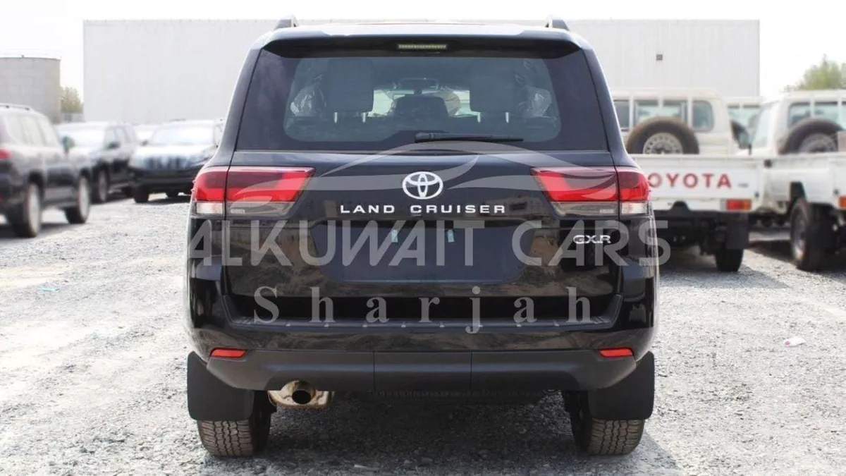 Toyota Land Cruiser GXR LC300 GXR 4.0P AT  MY2025 – BLACK-3-0