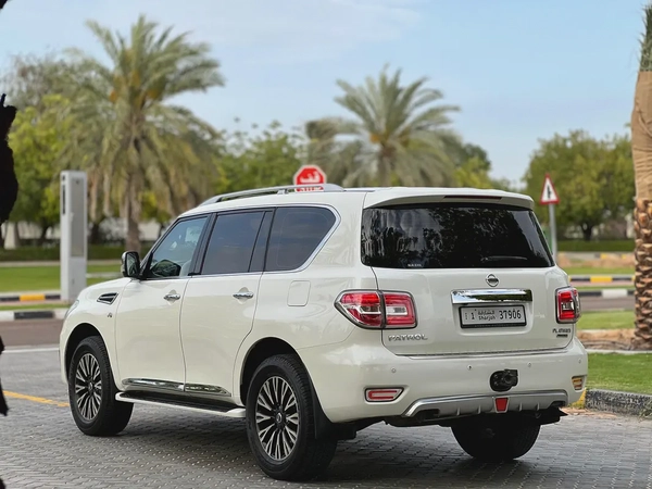 Nissan Patrol LE 2014 GCC Specs - Well Maintained
