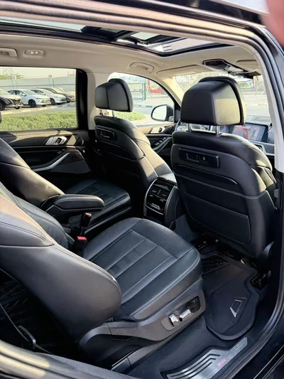 BMW X7 50i PURE EXCELLENCE BMW X7 XDrive 50i Full option premium-16