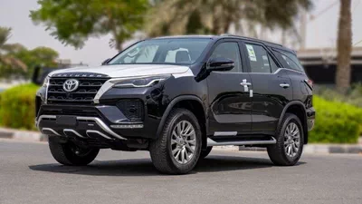 Toyota Fortuner VXR Toyota Fortuner 4.0L Petrol 2025-0