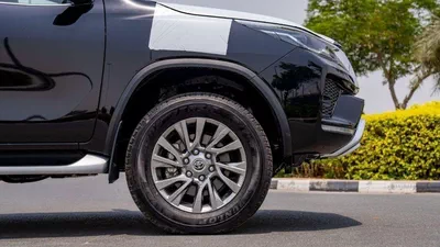 Toyota Fortuner VXR Toyota Fortuner 4.0L Petrol 2025-8