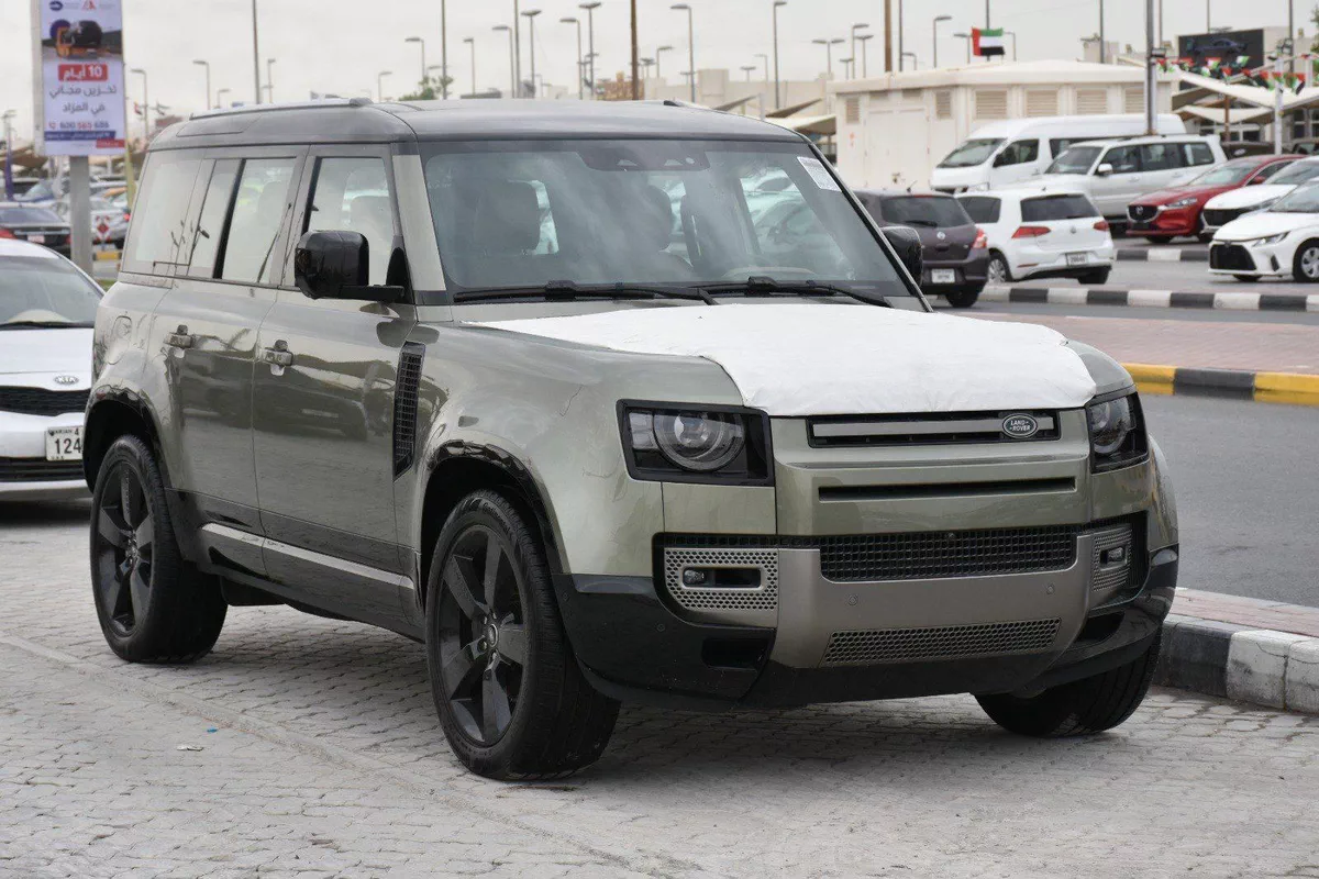 LAND ROVER DEFENDER P400 XDYNAMIC HSE 2025 | GREEN