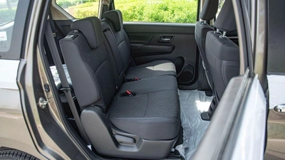 Suzuki Ertiga GLX 1.5P AT MY2023-15