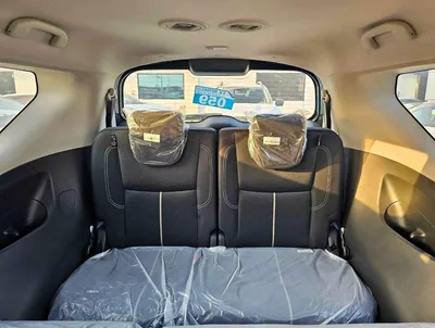 Nissan X Terra SE 7 SEATS / 2.5L PETROL V4 / LEATHER SEATS / PUSH START / 4WD (CODE # 69096)-12