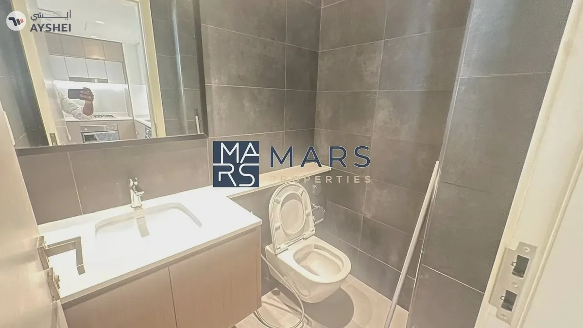 Spacious 1 bedrooms apartment in boulevard 3 aljada sharjah for 55,000 AED-1-1