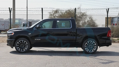( For Export / multiple colors) 2026/2026 RAM 1500 Limited Longhorn Crew Cab eTorque V8 5.7L GCC 0KM-18