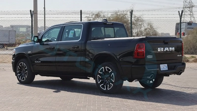 ( For Export / multiple colors) 2026/2026 RAM 1500 Limited Longhorn Crew Cab eTorque V8 5.7L GCC 0KM-4