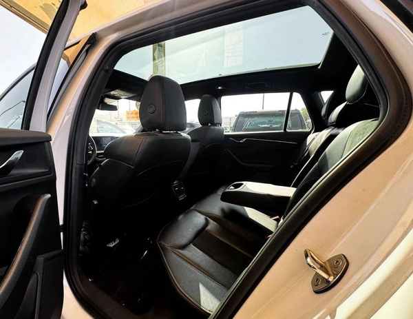 Skoda KAMIQ STYLE LEATHER | 1.6 L | 2023 | GCC | Accident-Free | In Excellent Condition | 890 P.M