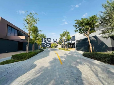 Spacious 4-Bedroom Villa with pool for Rent inMasaar rent 290k.-0
