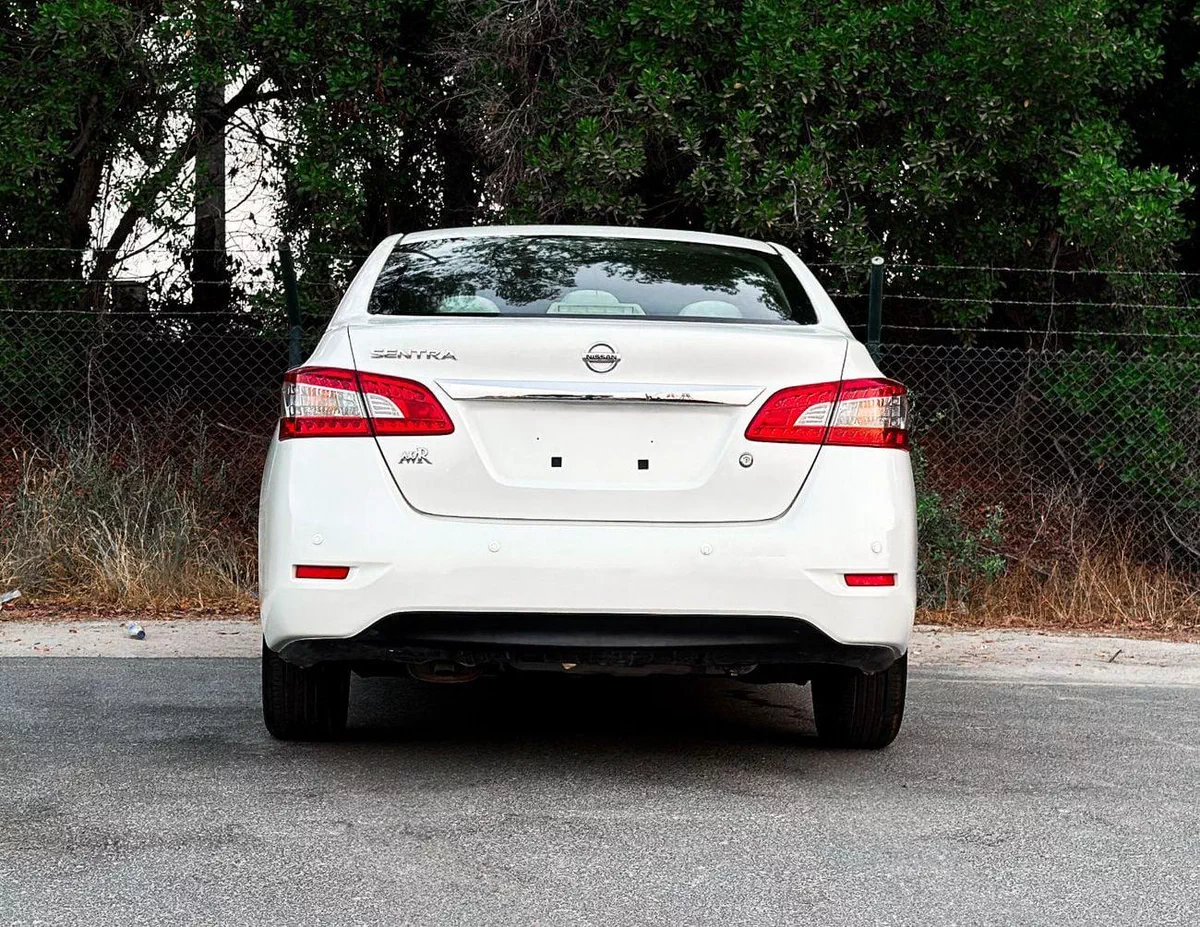 Nissan Sentra S Nissan Sentra | 1.6 L | 2020 | GCC | Accident-Free | In Excellent Condition | 386 P.M-5-0