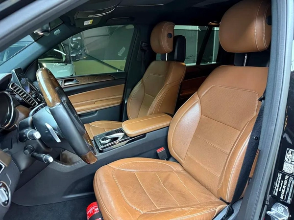 Mercedes-Benz GLS 500 | 4.7L V8 | 2018, GCC Specs