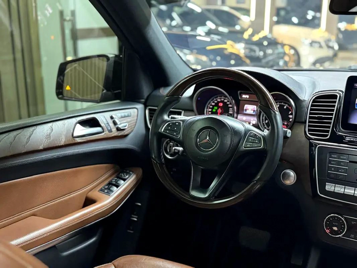 Mercedes-Benz GLS 500 | 4.7L V8 | 2018, GCC Specs-16-16