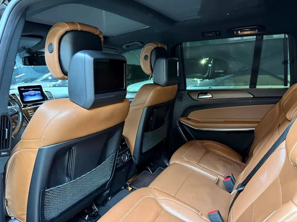 Mercedes-Benz GLS 500 | 4.7L V8 | 2018, GCC Specs