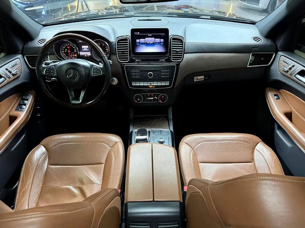 Mercedes-Benz GLS 500 | 4.7L V8 | 2018, GCC Specs