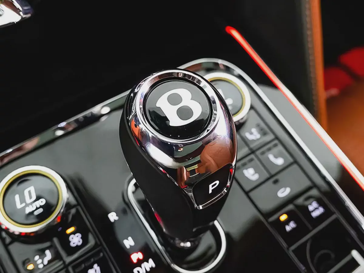 13,969 AED / 60 months | 20% DP | 2023 Bentley Flying Spur V8 / Bentley Warranty and Service Contrac-8-8