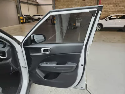 Hyundai Venue 2022 Korean Specs - Compact SUV in Excellent Condition-10