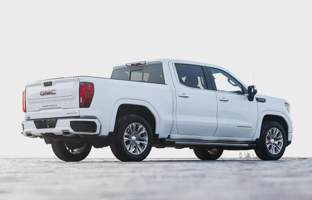 2023 GMC Sierra 1500 Denali | American Specs | Pristine Condition-4-4