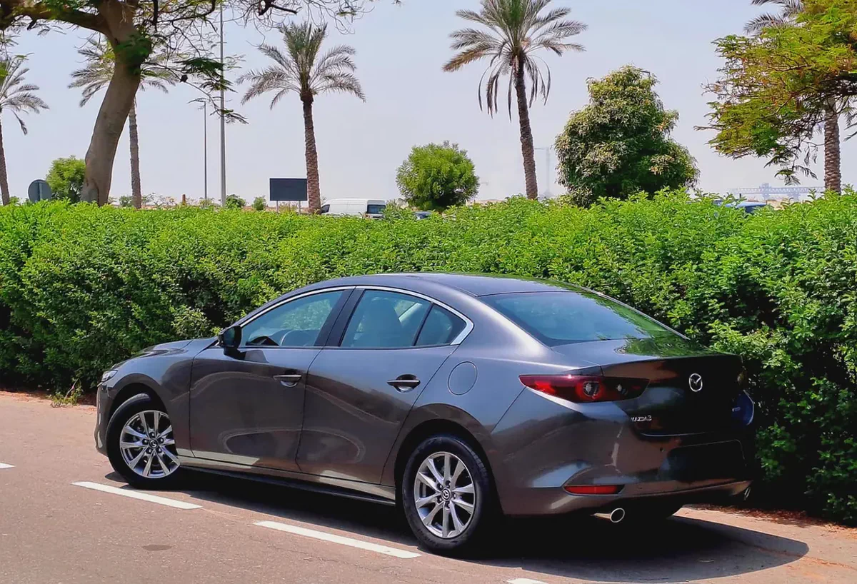 858/- Monthly Mazda-3 2025 I GCC I Cruise, Camera, GPS I Accident Free-13-13