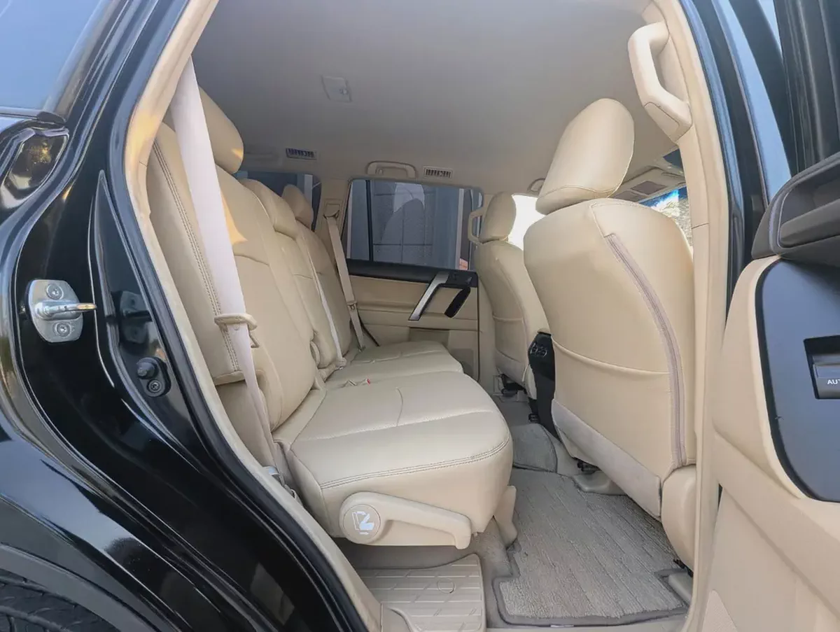 Toyota Prado TXL 2016 | GCC Specs | Well Maintained Interior and Exterior Excellent Condition-11-11