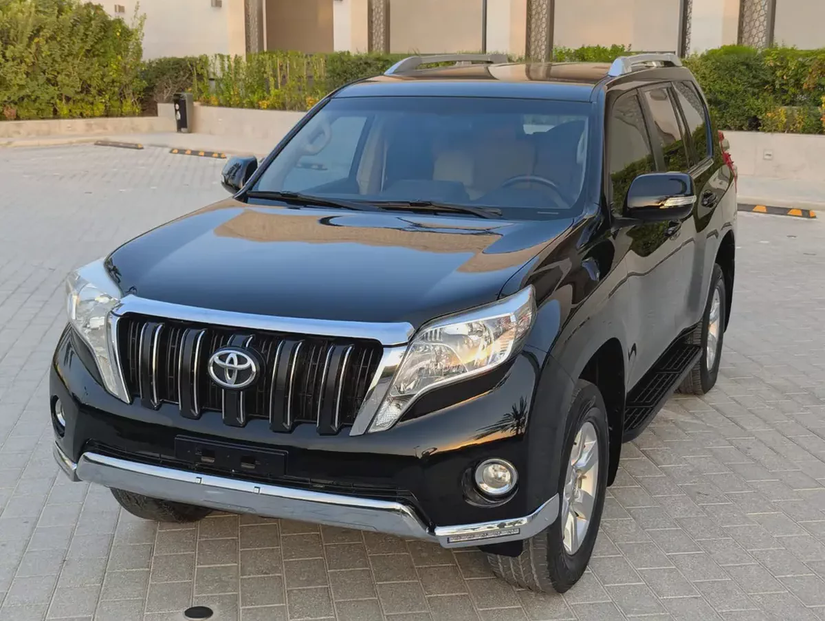 Toyota Prado TXL 2016 | GCC Specs | Well Maintained Interior and Exterior Excellent Condition-1-1