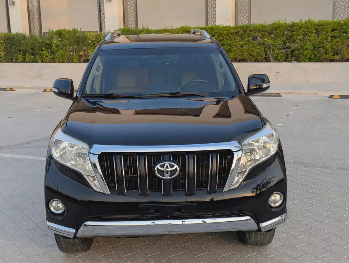 Toyota Prado TXL 2016 | GCC Specs | Well Maintained Interior and Exterior Excellent Condition-2-2