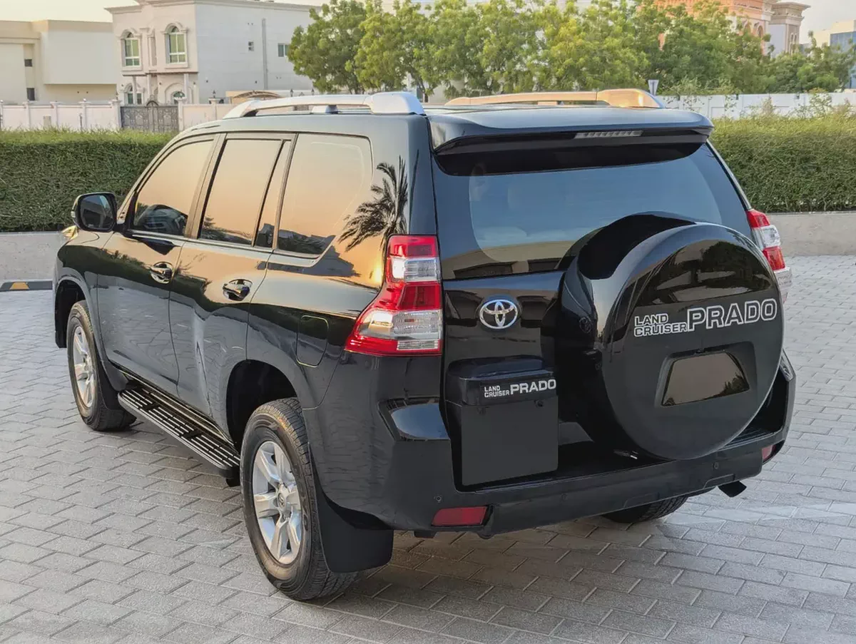 Toyota Prado TXL 2016 | GCC Specs | Well Maintained Interior and Exterior Excellent Condition-3-3