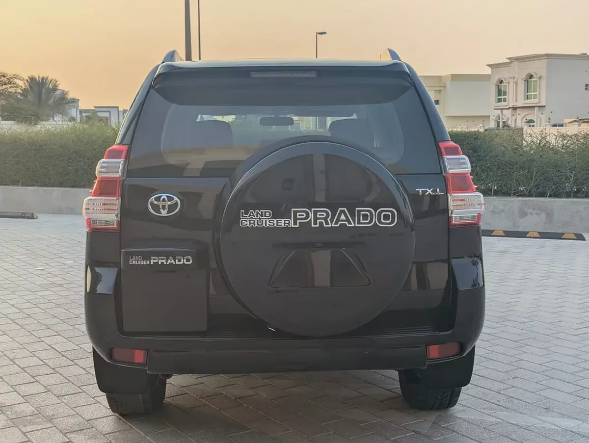 Toyota Prado TXL 2016 | GCC Specs | Well Maintained Interior and Exterior Excellent Condition-4-4