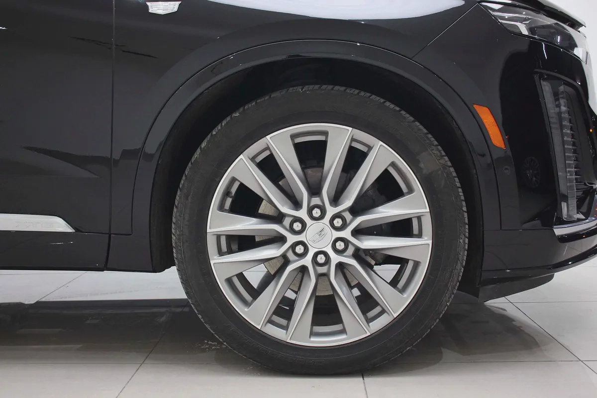 2024 Cadillac XT6 Platinum - GCC Specs -Agency Maintained-5-5