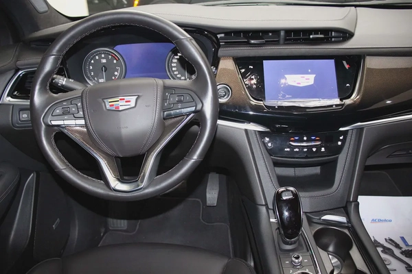 2024 Cadillac XT6 Platinum - GCC Specs -Agency Maintained