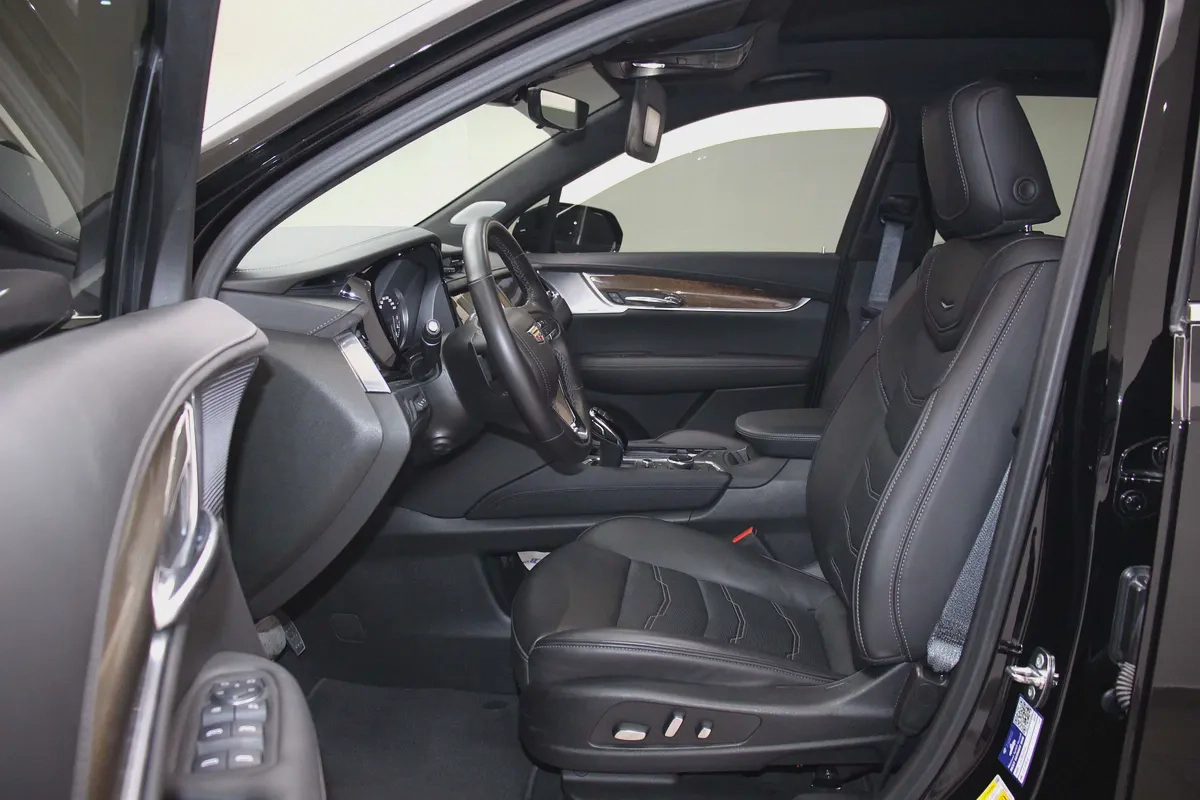 2024 Cadillac XT6 Platinum - GCC Specs -Agency Maintained-7-7