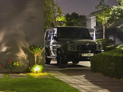 ( EXTENDED WARRANTY - GARGASH / 07-11-28 or 105,000 KM ) ORIGINAL PAINT / Mercedes Benz G550 - 2024-0
