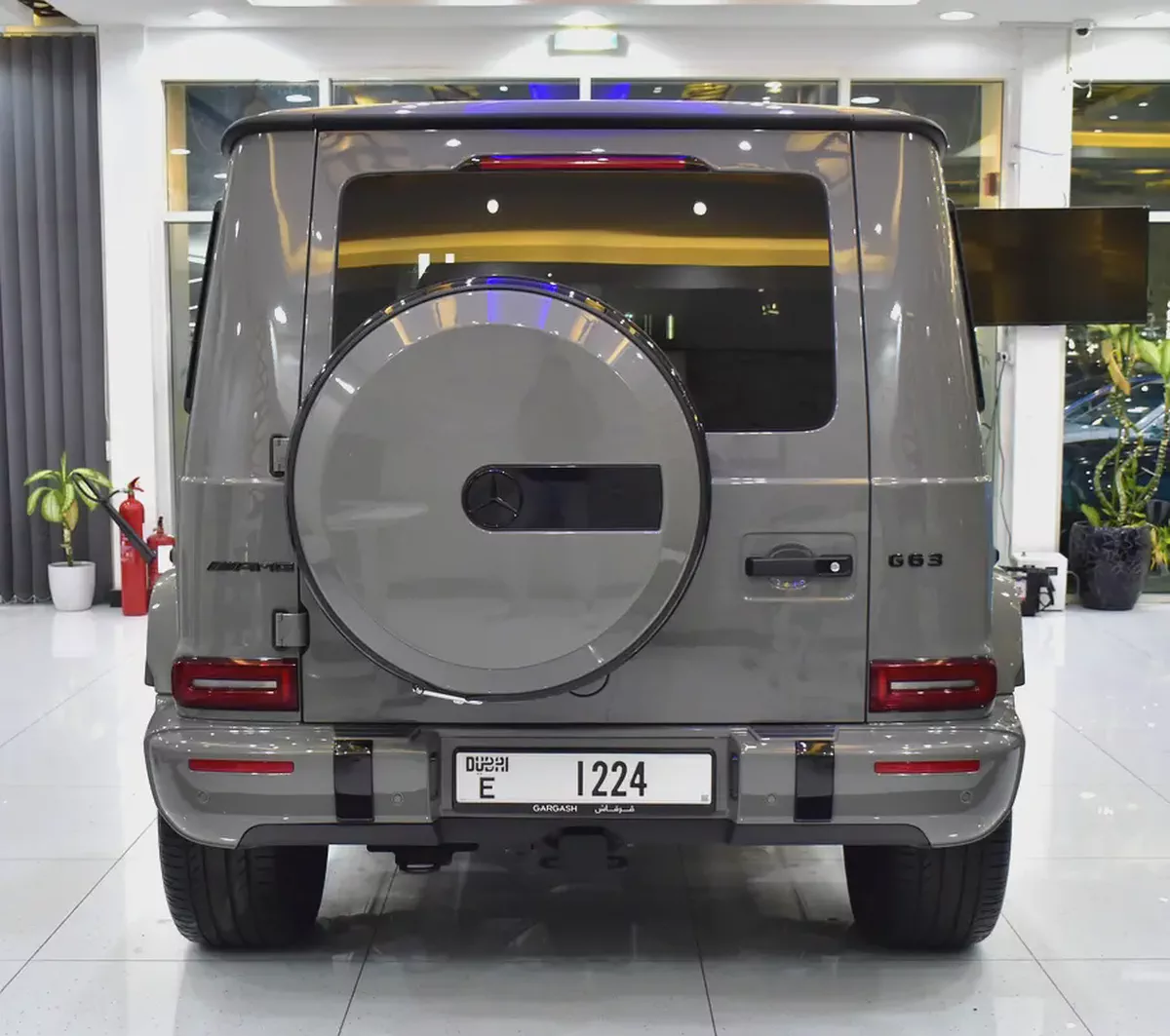 ( EXTENDED WARRANTY - GARGASH / 07-11-28 or 105,000 KM ) ORIGINAL PAINT / Mercedes Benz G550 - 2024-5-5