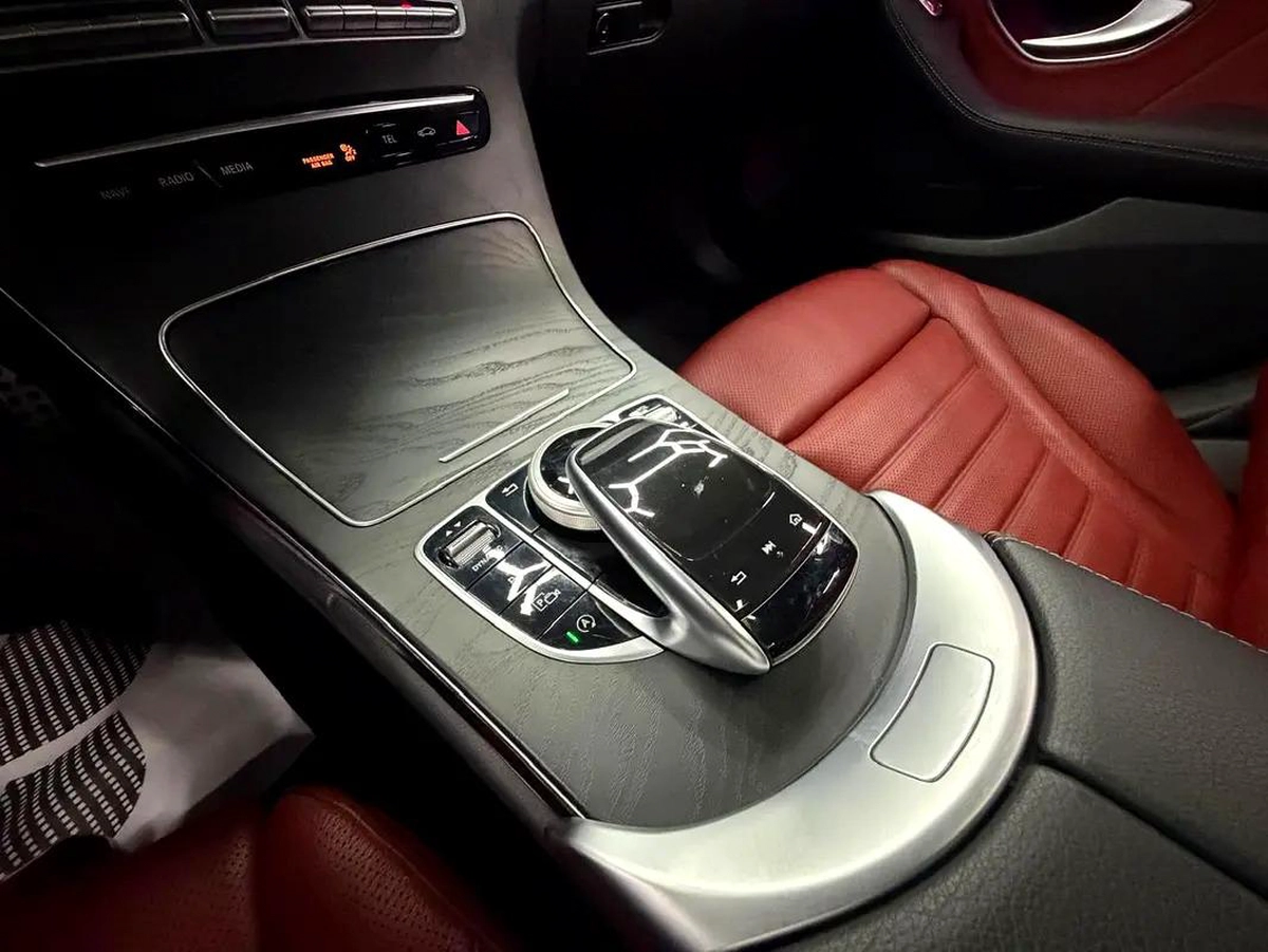 AMG Full Option | Low Kms | Apple Car Play | Full Service History | Warranty | GCC Specs-5-5