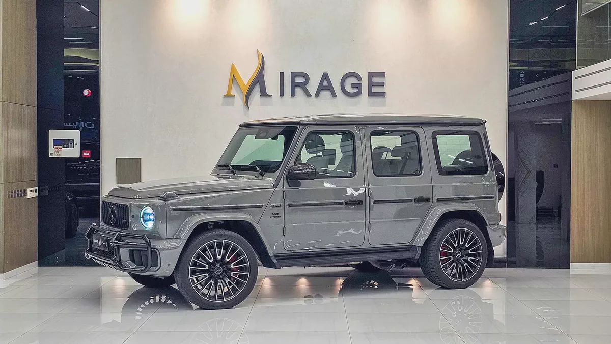 MERCEDES BENZ - G63 AMG - DOUBLE NIGHT PACKAGE - 2025 MODEL - GCC SPECS - 82000KM - GRAY COLOR-18-18