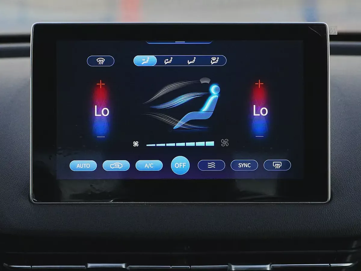 (EXPORT ONLY) HONGQI E-QM5 2024 ELECTRIC SEDAN CHINESE SPECS BRAND NEW 0KM-10-10