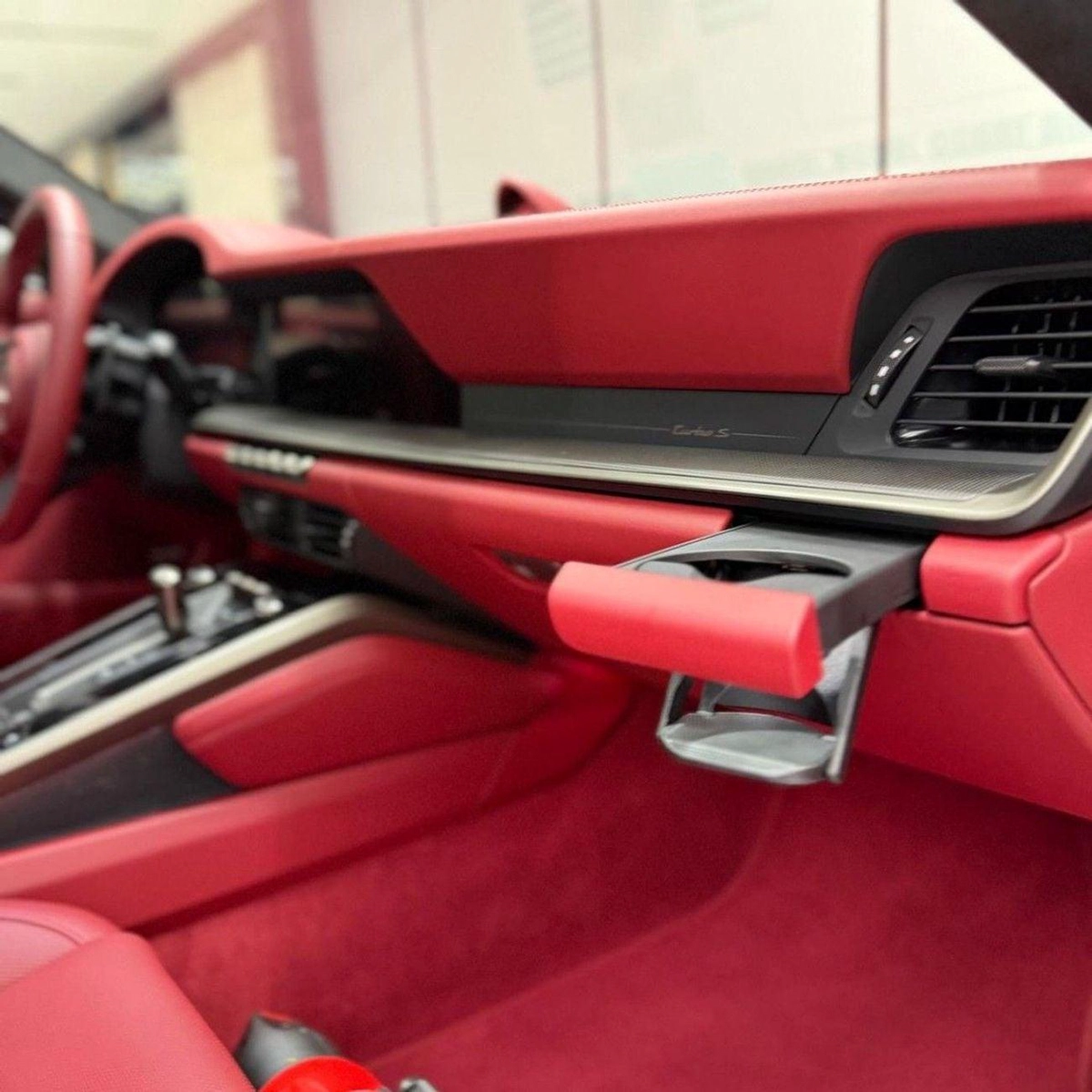 Porsche 911 Porsche 911 Turbo S 2026 GCC specs-21-0