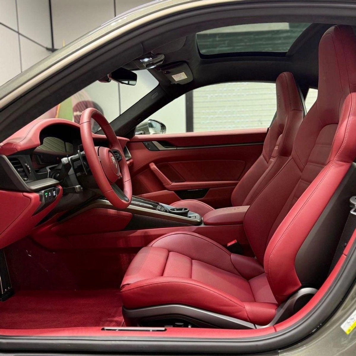 Porsche 911 Porsche 911 Turbo S 2026 GCC specs-7-0
