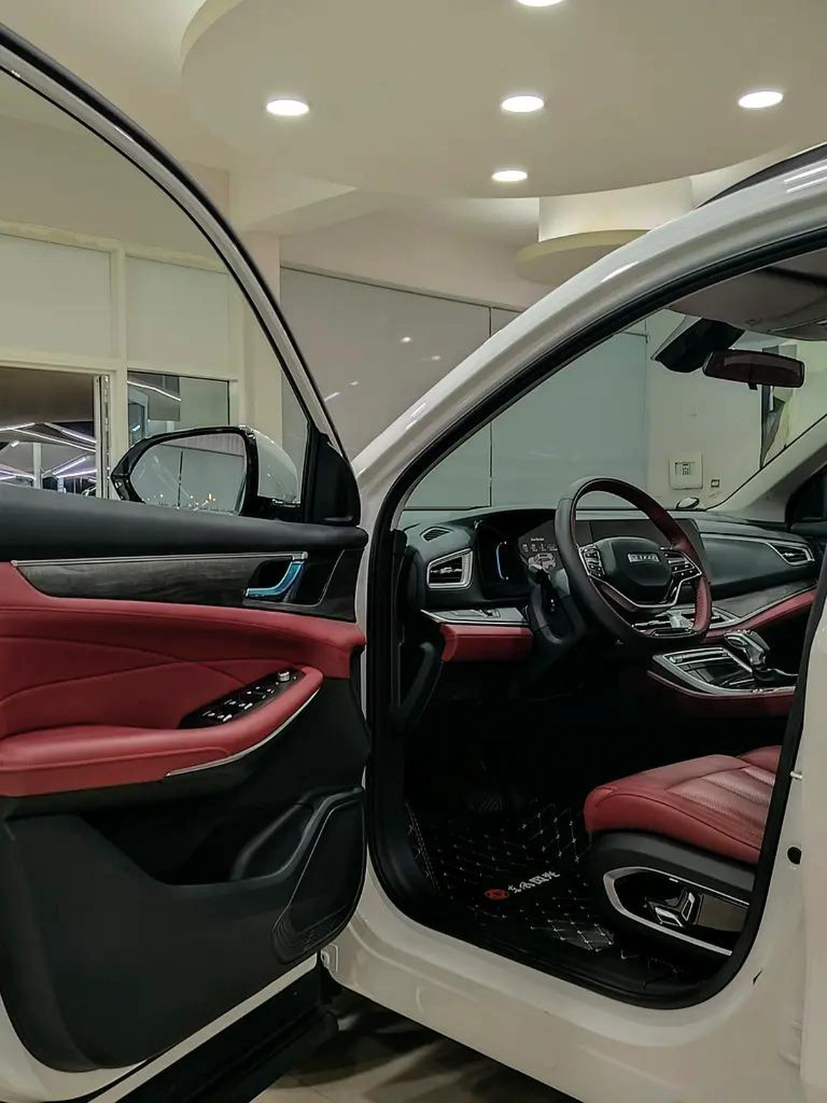 Fengon 600 M1 2026 GCC Specs