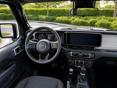 Jeep Wrangler Unlimited SPORT 2.0L A/T-6