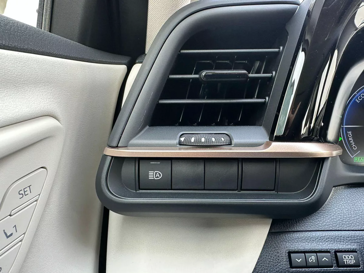 New Toyota Crown-6-6