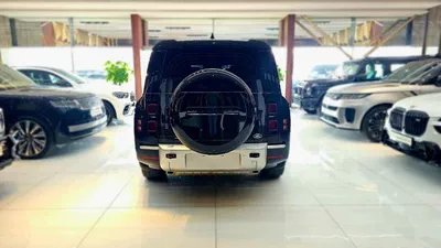 Land Rover Defender 130 HSE P400-5