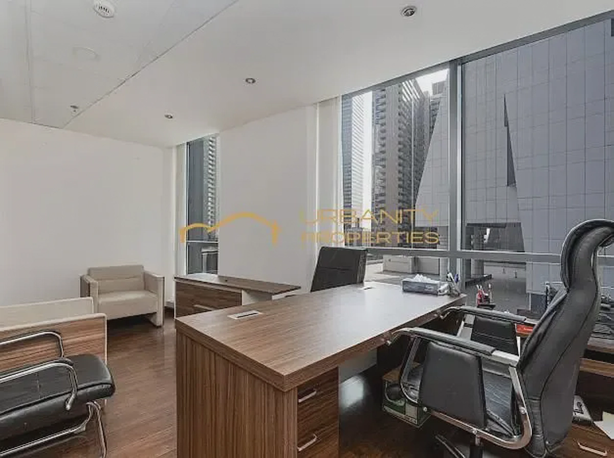 Office for Rent in Regal Tower – Premium Fully Furnished & Fitted-4-4