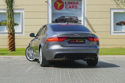 Jaguar XF 2020-3