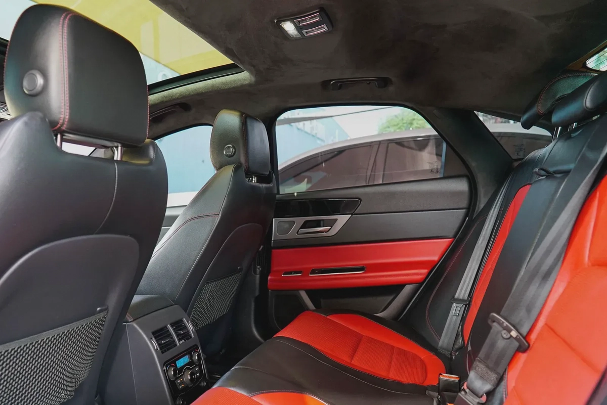 Jaguar XF 2020-9-9