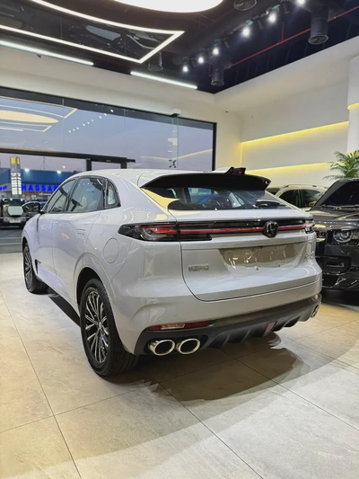 2023 CHANGAN UNI K  PLATINUM WITH 360 DEGREE CAMERA/FULLY LOADED BRAND NEW ZERO KM-5