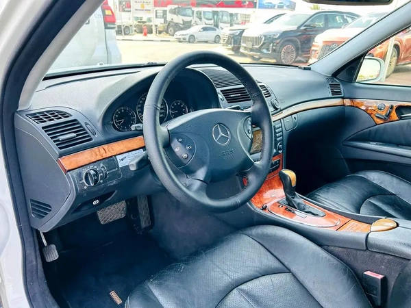 BENZ E240 | 2002 | CLEAN CAR FRESH JAPAN IMPORT